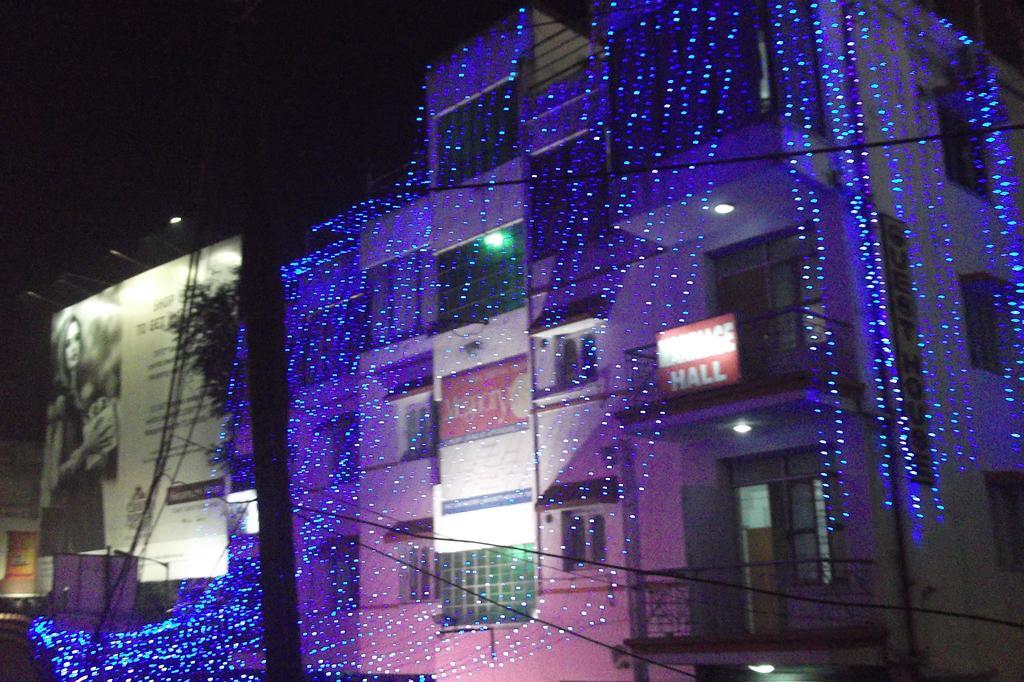 Megacity Inn Kalkutta Exterior foto